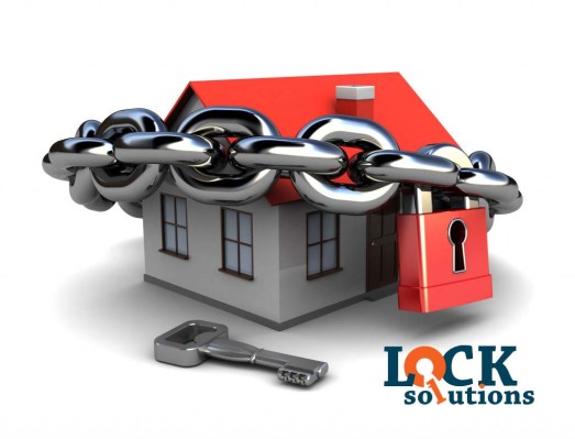 locksmith saves your house